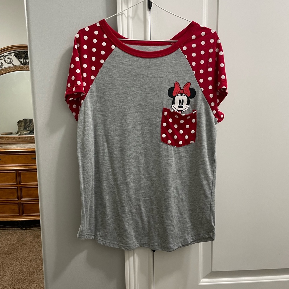 Women’s Disney Minnie pocket shirt